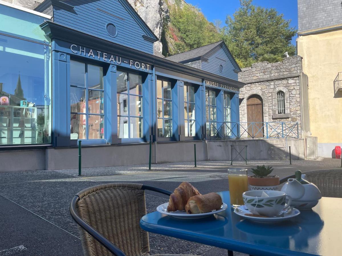 Hotel Logis Castel De Mirambel Lourdes